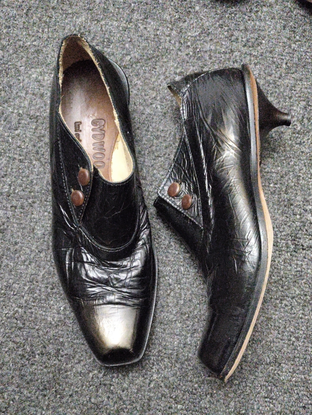 Black/Brown Leather Women's Low Kitten Heel Dress Shoes